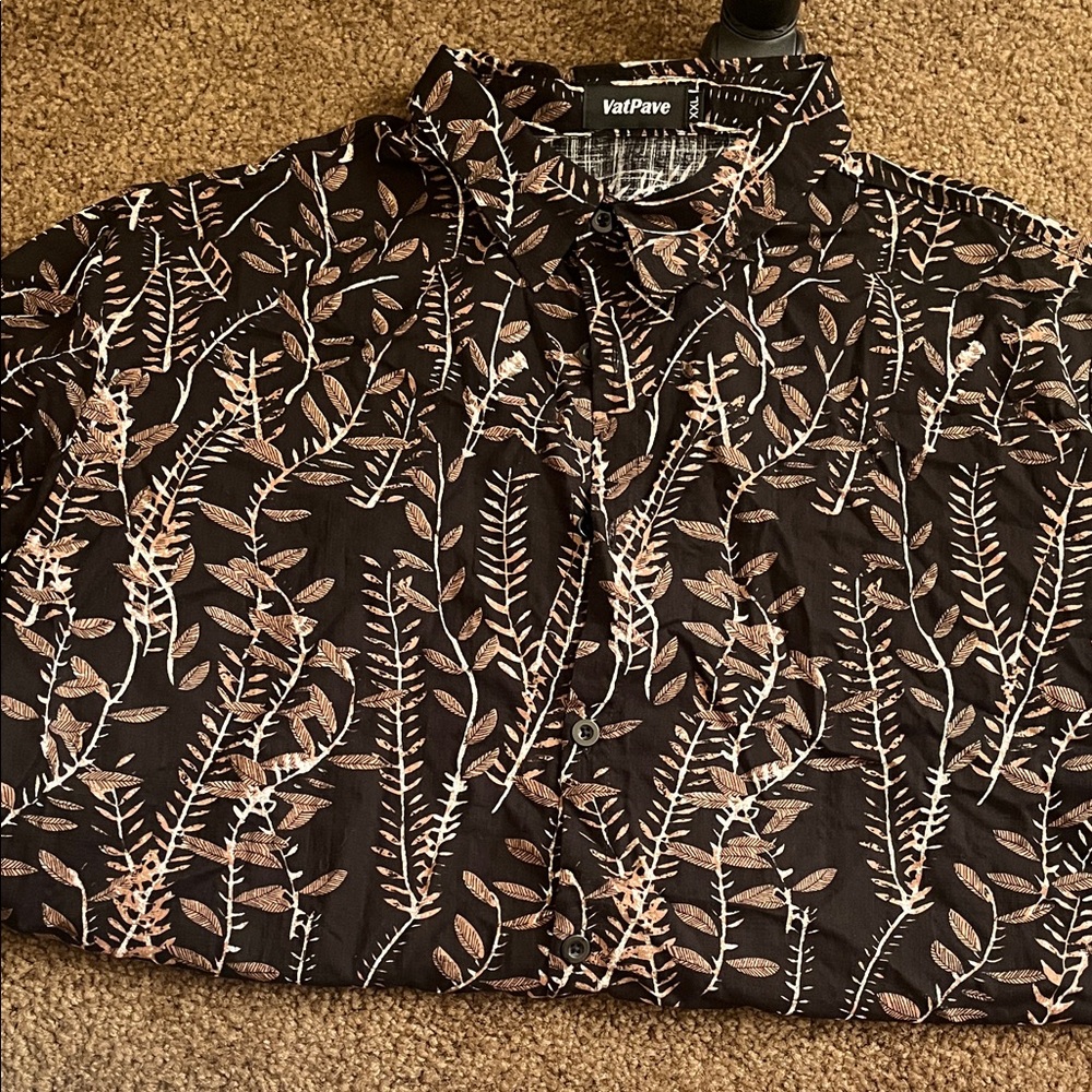 VatPave Black Leaf-Print Casual Button-Down Shirt